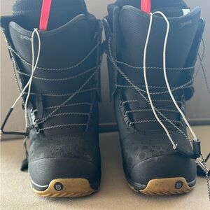 Black Snowboard Boots with Red Accents